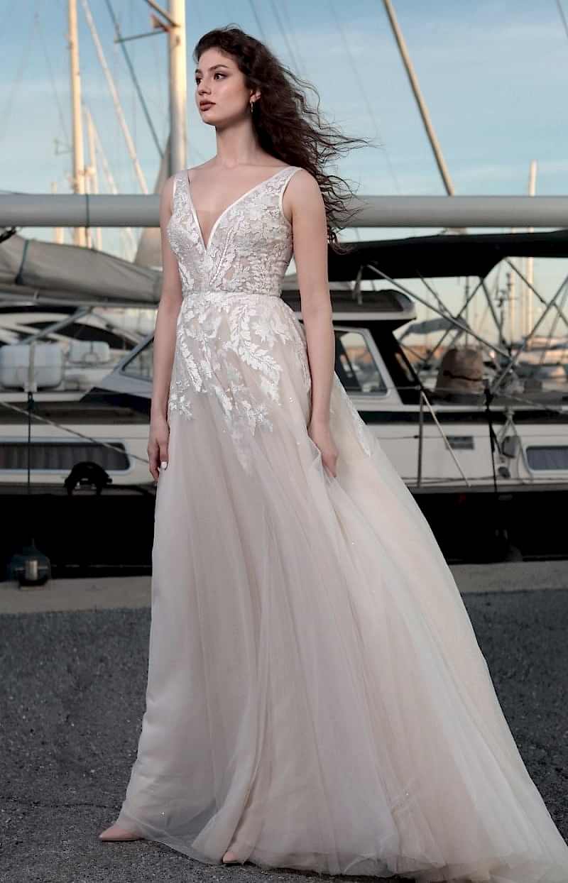 WeddingDresses, wedding.dresses uk, wedding dress, birmingham, bridal, brides shoes, brides dress, bridal shops birmingham, wedding dresss birmingham, Holy Communion Dress, Flower Girl Dress
